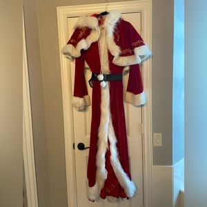 Mrs. Clause dress, hooded cape, belt, wig and hat!